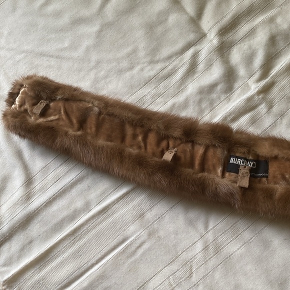 Vintage 60s-80s Burchay’s Genuine Fur Collar/Scarf - Picture 4 of 5